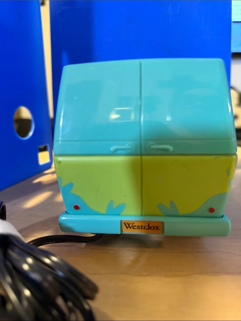 Rare Vintage 99 Westclox Scooby-Doo Mystery Machine alarm clock.Everything works